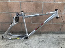 Telaio e ammortizzatore GT