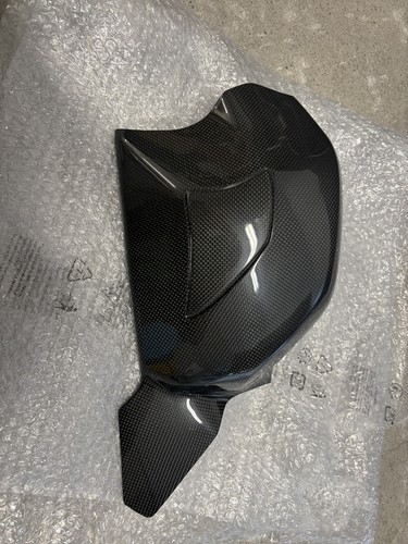 Cover forcellone carbonio - in,