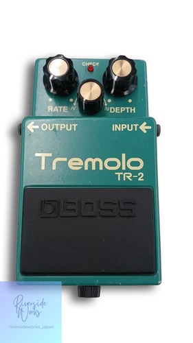 Boss tremolo effects - tr-2,
