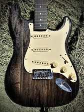 Tabaco Burst Pistols Crown