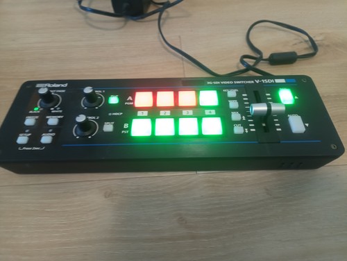 Roland sdi live streaming - v1-sdi,