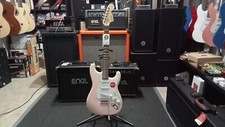 squier stratocaster affinity rosa+ cavo Proel jack/jack telato 3m in OMAGGIO!!!