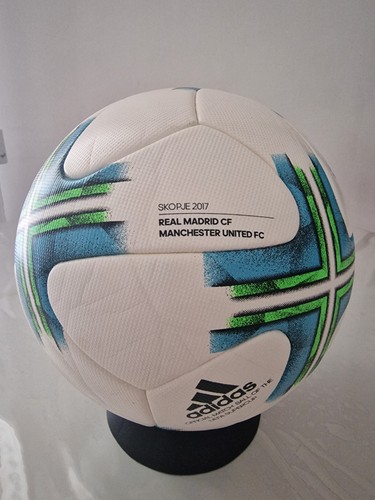 Adidas match ball final - match,