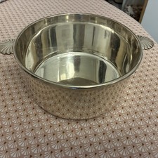 Plat à soufflé en métal