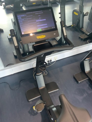 Technogym excite bike live - technogym,