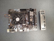 Scheda madre MSI A68HM-P33 V2 + AMD A4-4020 + 4 GB DDR3