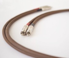 Belden 8402 con Switchcraft