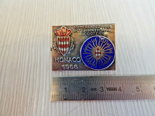 Badge pins originale 1966 - badge,
