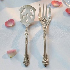 Antico servizio da portata