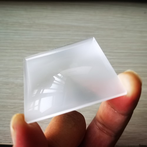 Nuovo schermo luminoso per