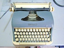 MACCHINA DA SCRIVERE ANNI 50 TORPEDO 30 DA COLLEZIONE