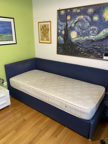 Letto singolo con - con,