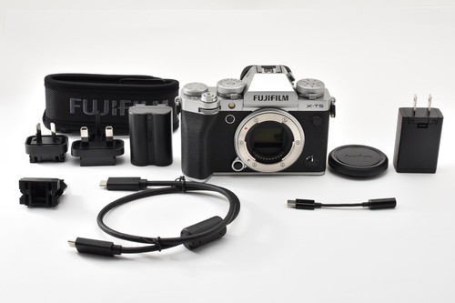 Fujifilm mirrorless - x-t5,