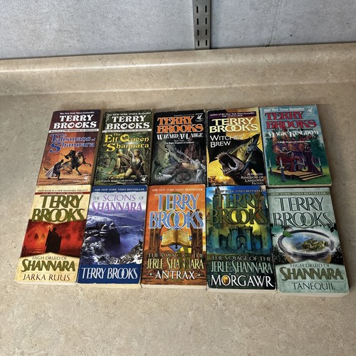 Lot terry brooks pb - of,