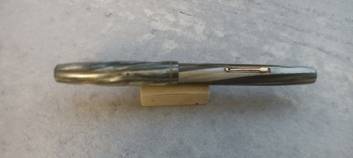 Fountain pen - fountain,