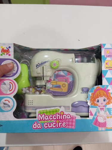 Macchina cucire giocattolo - cucire,