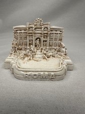 nuova piccola statua modello
