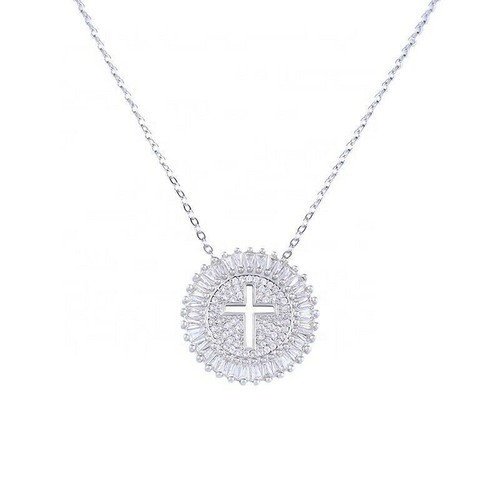 Catena clavicola moissanite