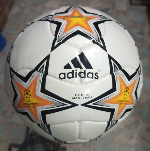 Pallone ufficiale adidas - ufficiale,