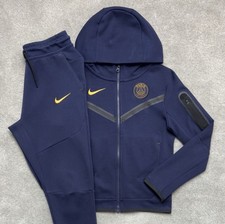 Tuta Nike Tech Fleece PSG Edition bambino taglia S/M 8-12 anni ottime condizioni prezzo consigliato £ 160