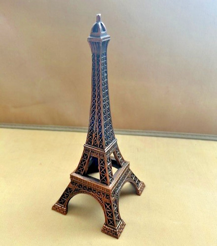 Torre eiffel metallo fuso - metallo,