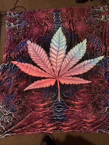 Coperta cosmic weed leaf - cosmic,