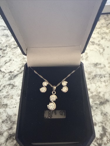 Set gioielli collana - , e