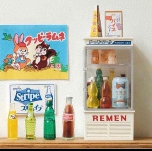 Mini frigorifero miniatura - frigorifero,