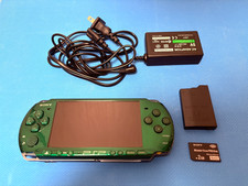 Console palmare PSP 3000 verde spirito con caricabatterie batteria 2GB memory stick