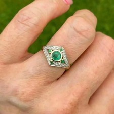 Anello di fidanzamento stile