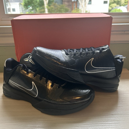 Nike kobe blackout 1 - 5,