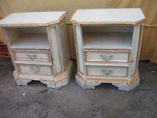 COPPIA COMODINE LACCATE BIANCHE E BORDINI ORO - BAROCCHETTO - 1960 EMILIA