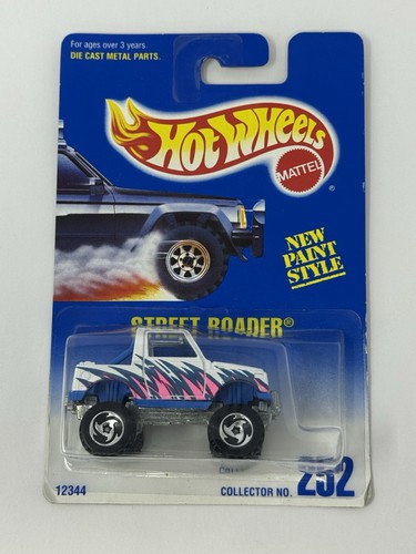 Hot wheels street roader - wheels,