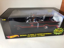 Hot Wheels Tv Series 1966 Batmobile with Batman and Robin 1:18  DJJ39