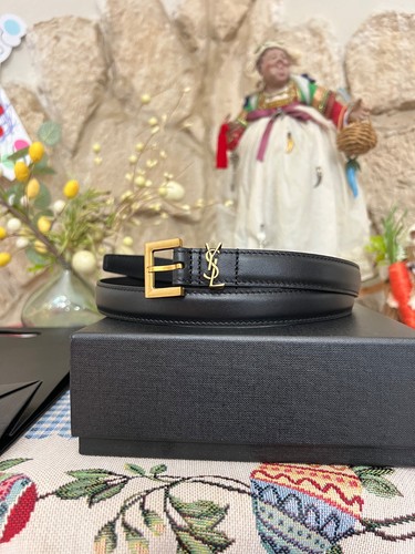 Yves saint laurent - saint,