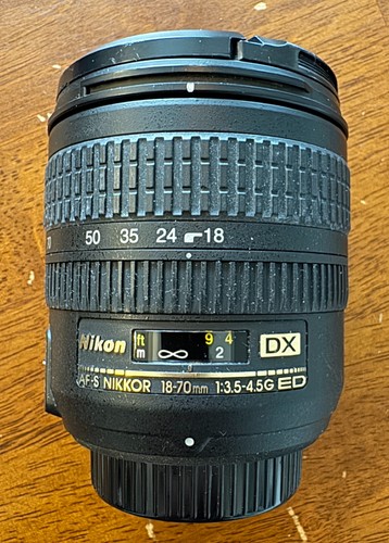 Nikon nikkor 70 mm - 18-70,