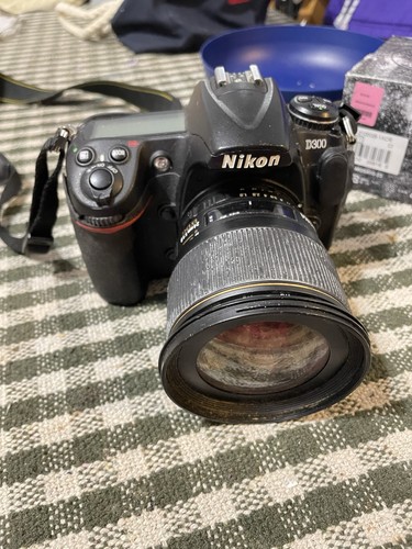 Nikon d300 9mp - d300, 12-13.9mp
