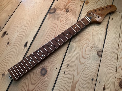 Chitarra elettrica anni - 60, 70