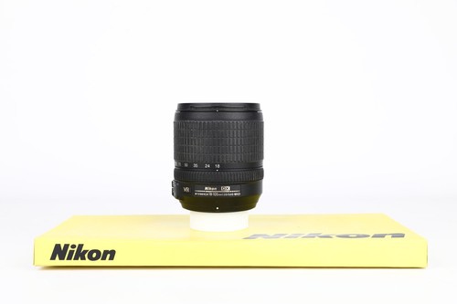 Nikon 105mm 6 - f3.5-5.6, g