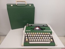 Macchina da scrivere Olympia Traveller Deluxe S Vintage