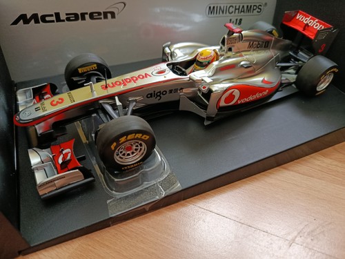 Mclaren mercedes mp4 lewis - mp4/26,