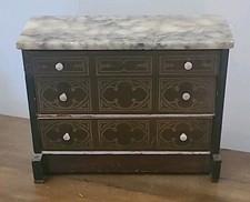 Antica casa delle bambole