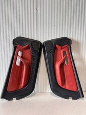 Coppia pannelli porta rosso e