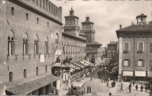 Ferrara corso roma con filobus - corso,