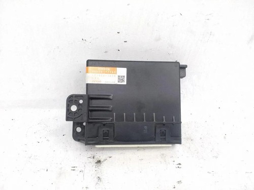 Toyota prius plus altre - w4,