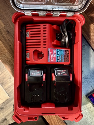Milwaukee packout - milwaukee,