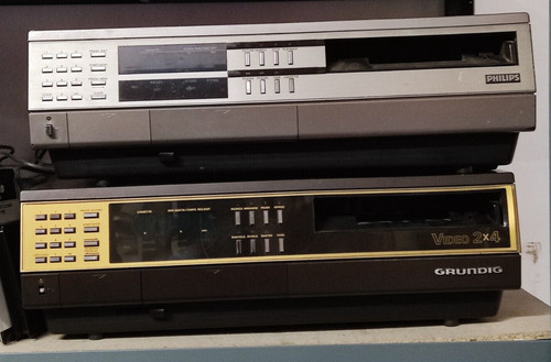 Grundig video 2x4 philips - 2x4,