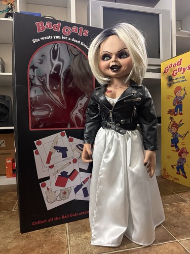 Bambola replica neca bad gals - neca,
