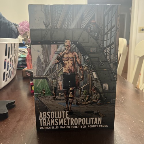 Absolute transmetropolitan - transmetropolitan,