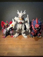 Set lotto Ultra Kaiju DX